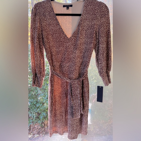 NWT City Studio index leopard print dress with surplice neck size small & belt. - Picture 7 of 12